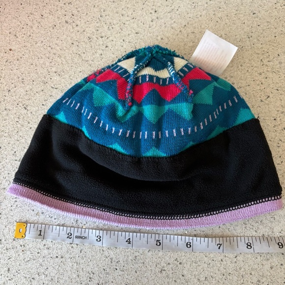 Patagonia Kids Beanie Hat Stocking Cap Winter Bright Colors Striped Fleece Lined - Picture 4 of 5